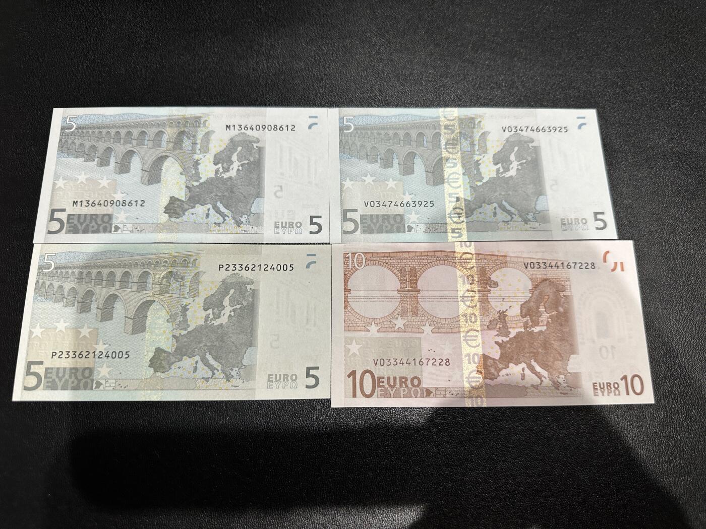 《外钞收藏家》第五百八十六期（品种丰富、精品多）（本平台长期征集拍品、欢迎藏友们联系合作） 一签5欧元3张3个国家+一签10欧元一起 全新UNC