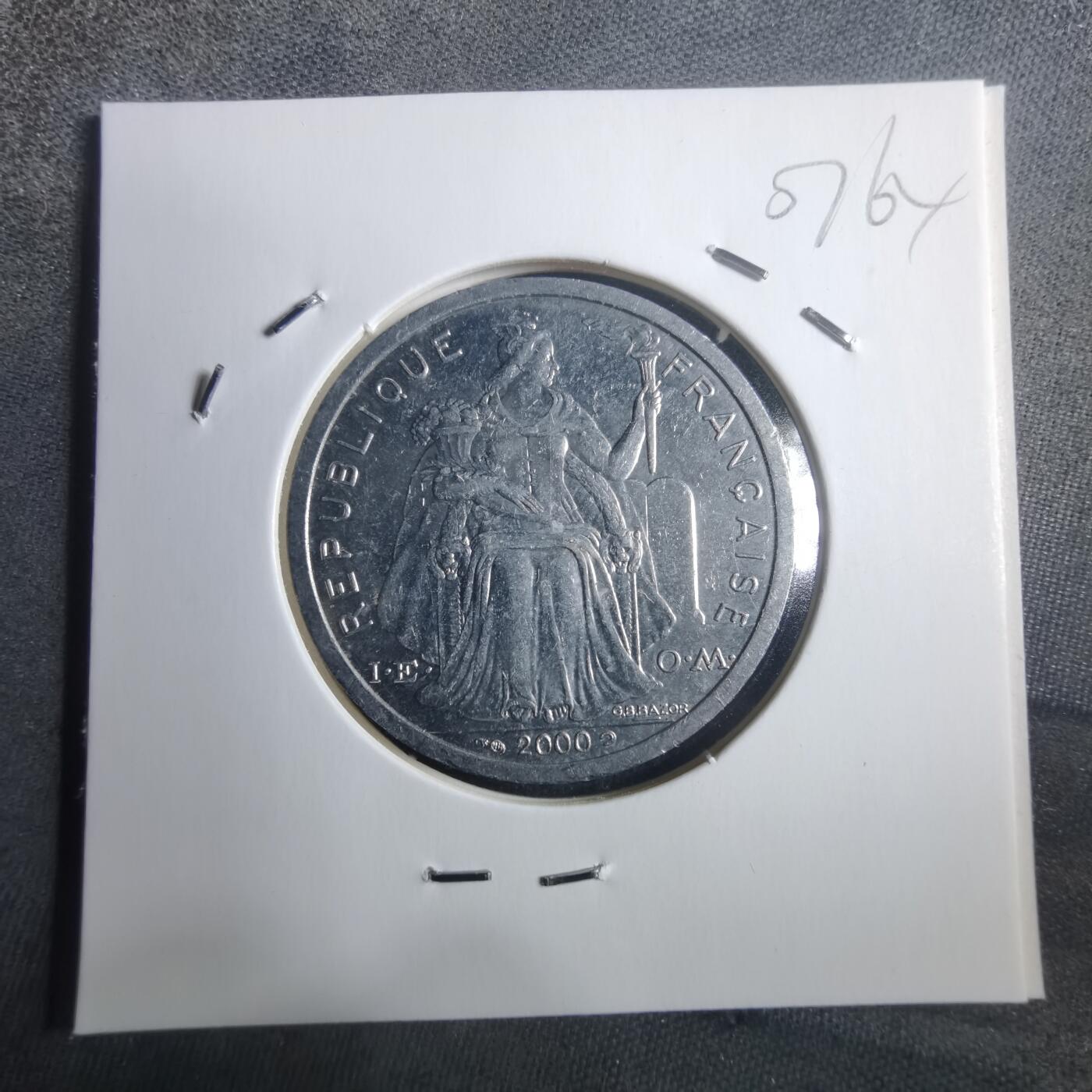 沼泽如烟--第907场 法属波利尼西亚2000年2法郎