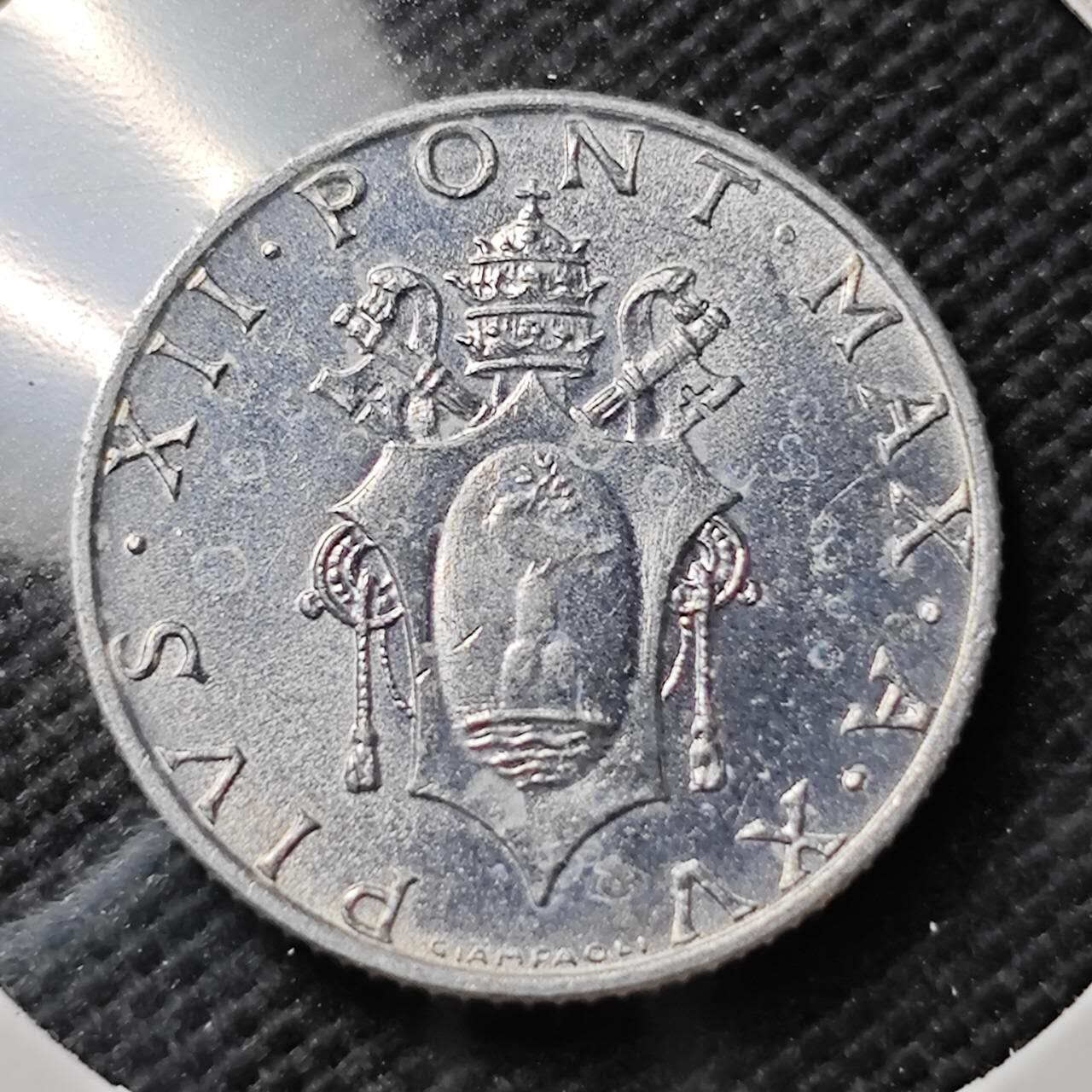 KK钱币收藏小铺  第373场  2月预留时间 周末发货  1953梵蒂冈2里拉 好品