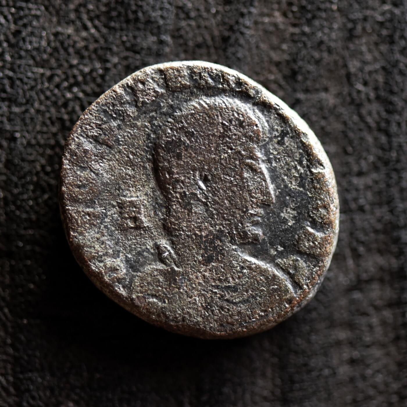 【良泉】第41期【自动场】11月27日晚19.30点开拍！86组，西方古代钱币专场 【超重】公元350-355年【古罗马】“百分币”君士坦提乌斯二世表弟——加卢斯铜币，6.14克