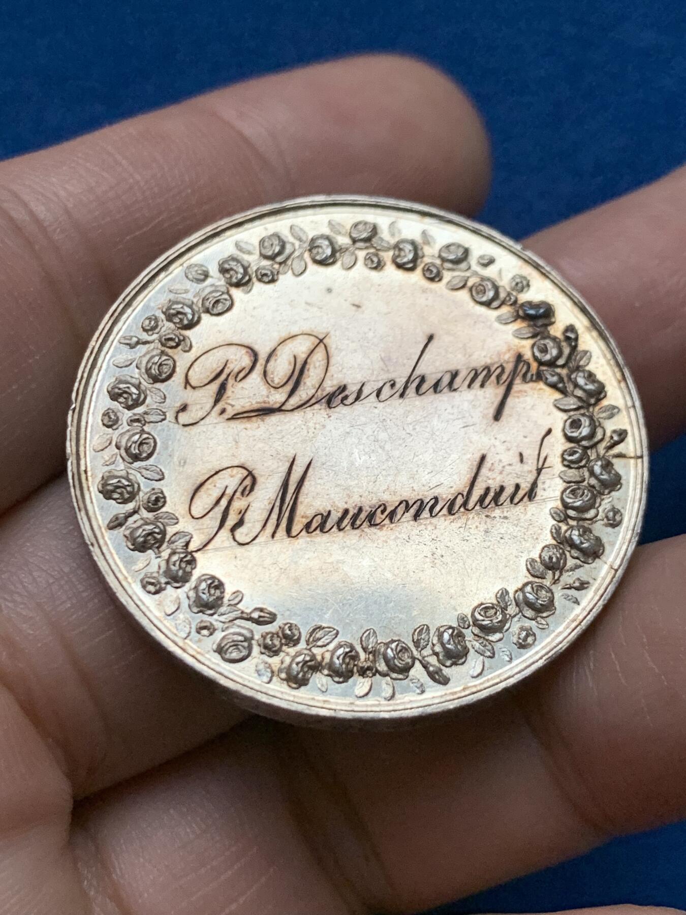 《竞宝斋》第440场 周日，周一，周二 3场连拍 （全场包邮） 法国婚姻与爱情纪念银章，21.71g，36mm，油灯边铭