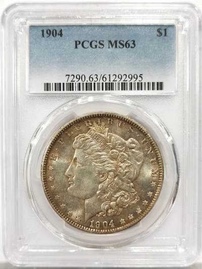 博洋堂藏家专场系列之美国钱币白金之夜专场暨第148期（全场包邮） - PCGS MS63 美国1904 摩根 与1903年类似 作为摩根银元连续生产的最后一年 这批银币在法案中被大量熔毁 留存好品凤毛麟角 麦稀奇首见稀有版别 双面覆盖迷人老包浆 品相完美 绝佳的收藏品