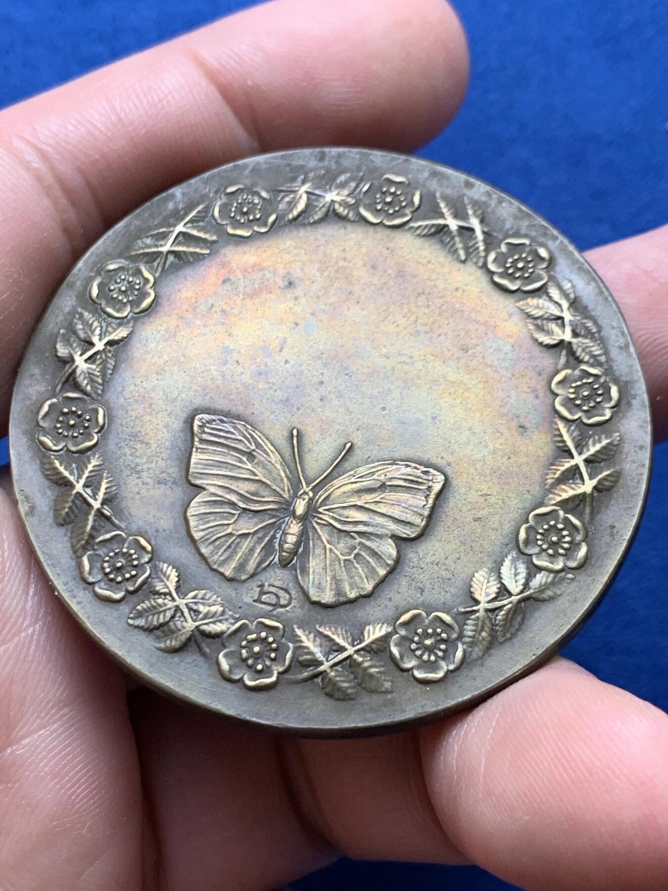 《竞宝斋》第440场 周日，周一，周二 3场连拍 （全场包邮） 法国“夏娃”铜章，53.00g，50.2mm