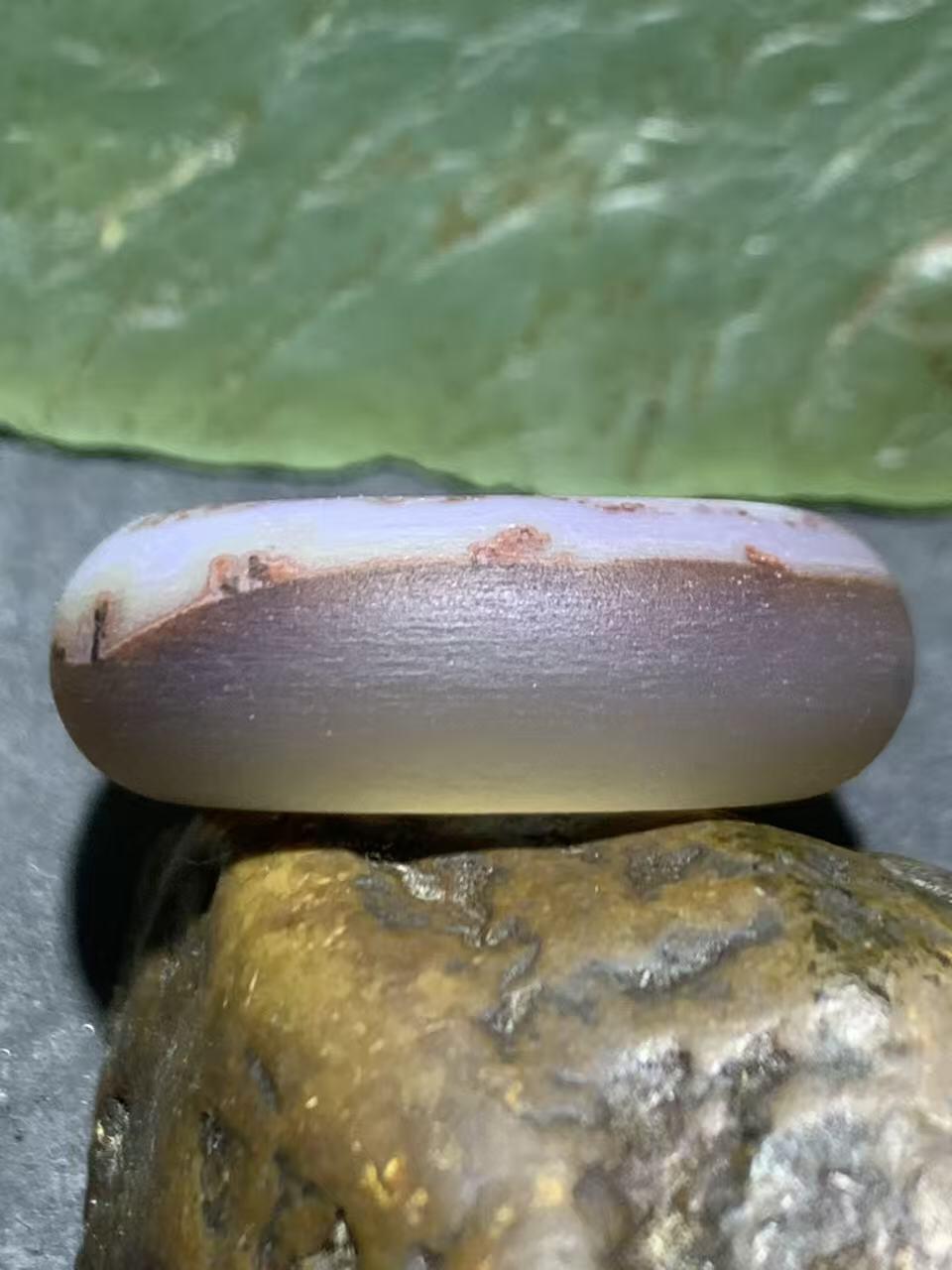 精美亚光高润度冻料朱砂点战国红玛瑙戒指一个