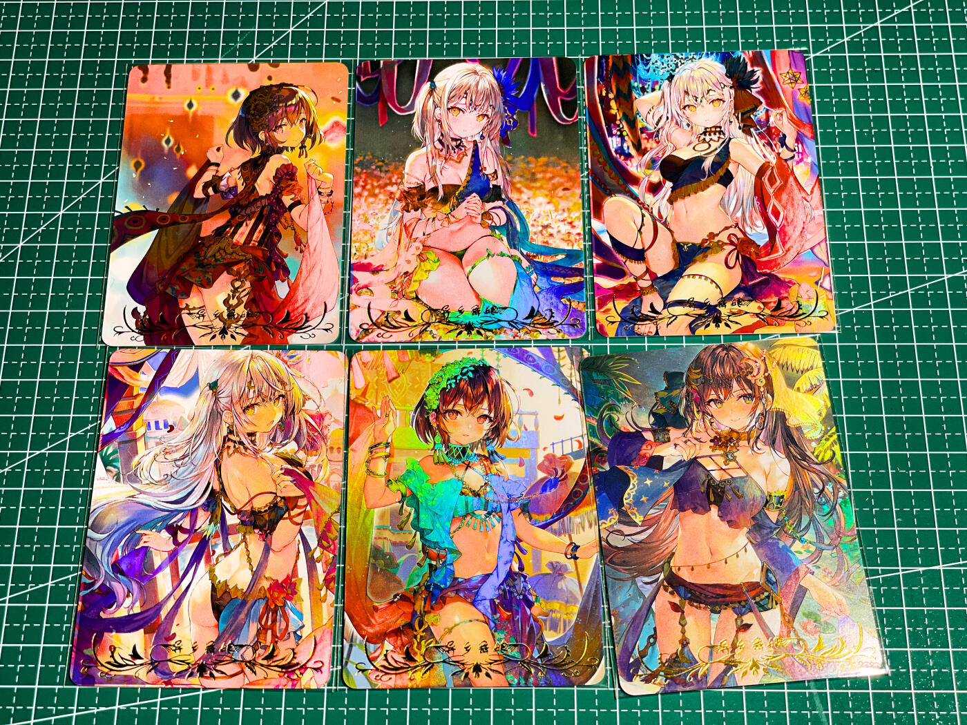 显眼宝36期 11月14日晚22:00截拍 佣金1起 可寄存～ 非常闪的动漫樱花风美女卡 一套6张   彩闪工艺 63*88