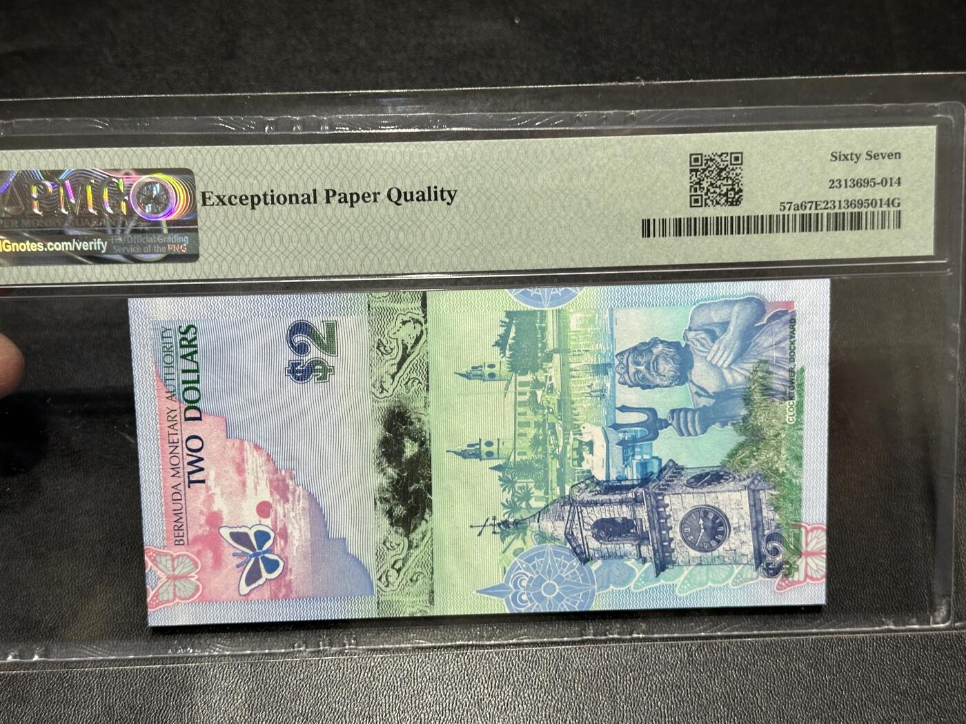 《外钞收藏家》第五百八十六期（品种丰富、精品多）（本平台长期征集拍品、欢迎藏友们联系合作） 2009年百慕大2元 洋葱冠 PMG67 无47 朦胧号 获奖钞