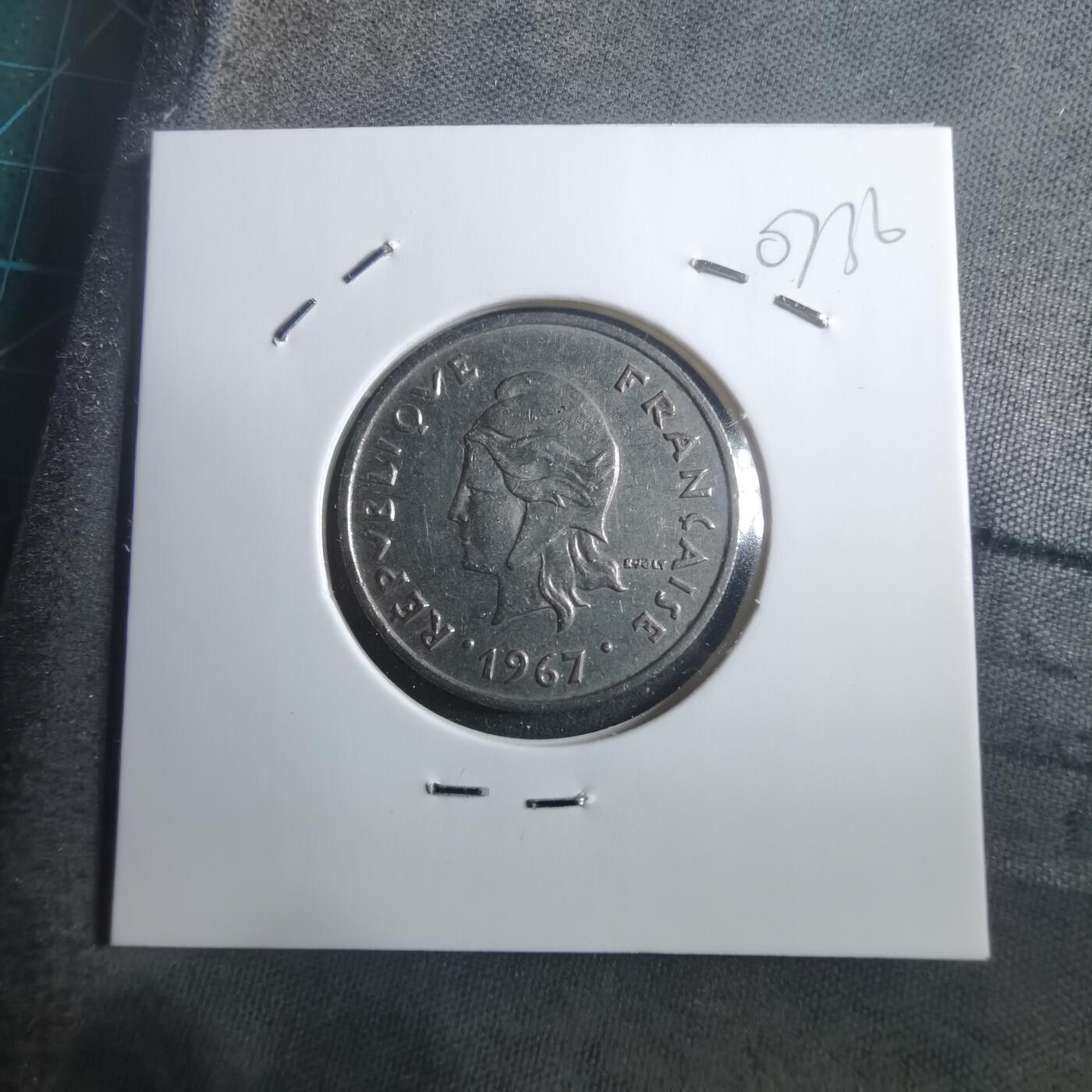 沼泽如烟--第907场 法属波利尼西亚1967年10法郎