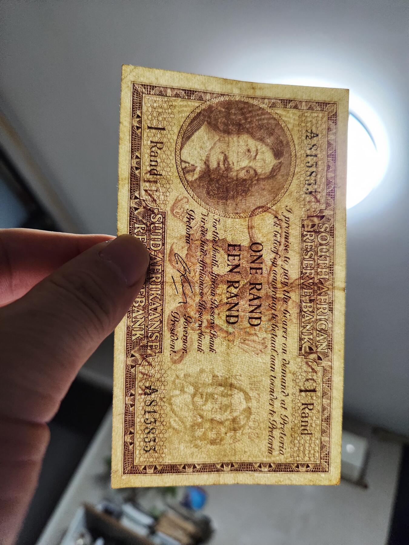 11月19号晚上8点 外国纸币自动截拍第61场 南非1962-65年1兰特 纸币 英语版