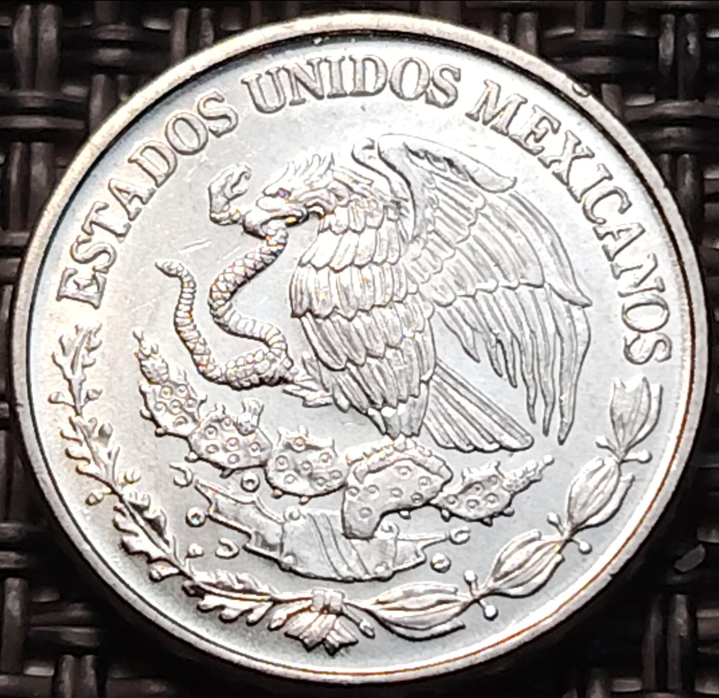 布加迪🐬～世界钱币(上海)🌾第 260 期 /  各国套币和散币 墨西哥🇲🇽 2015年 50c