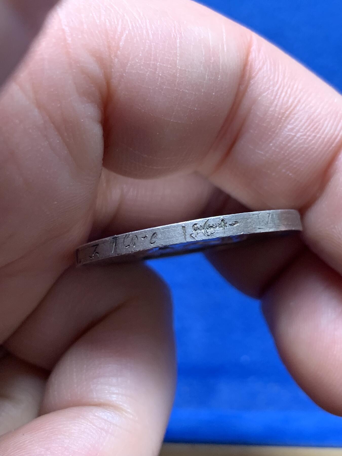 《竞宝斋》第440场 周日，周一，周二 3场连拍 （全场包邮） 法国1861年结婚纪念银章 30mm 12.35g