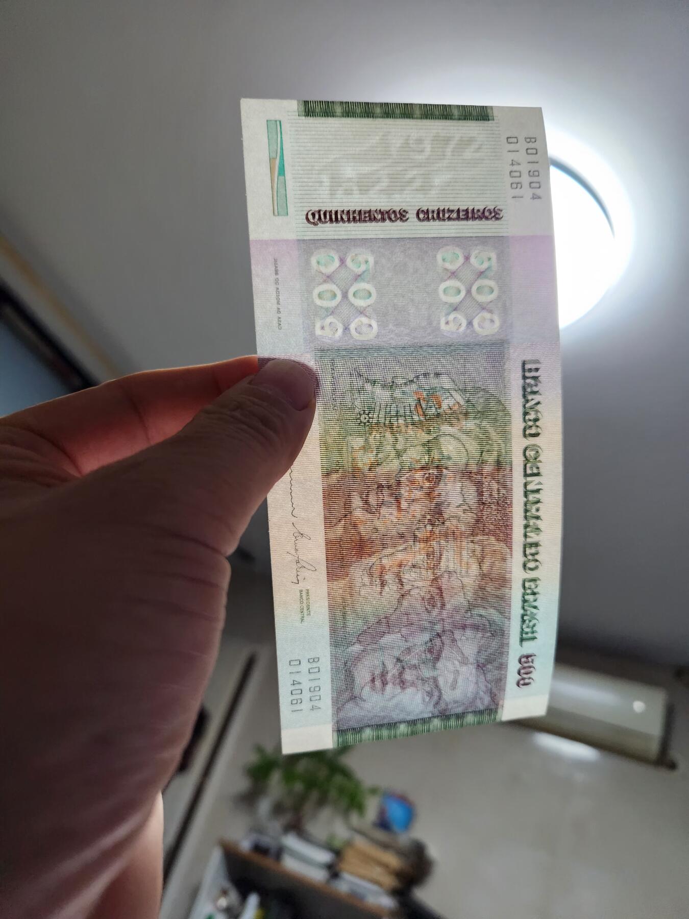 11月21号晚上8点 外国纸币自动截拍第61场 巴西1972年500克鲁塞罗 签名19 几乎全新