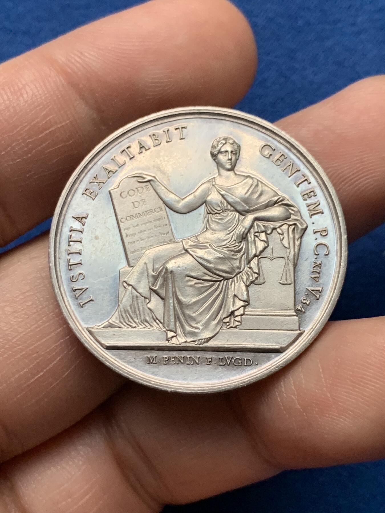 《竞宝斋》第440场 周日，周一，周二 3场连拍 （全场包邮） 法国里昂商业法庭银质代币，15.32g，33.5mm，蜜蜂边铭