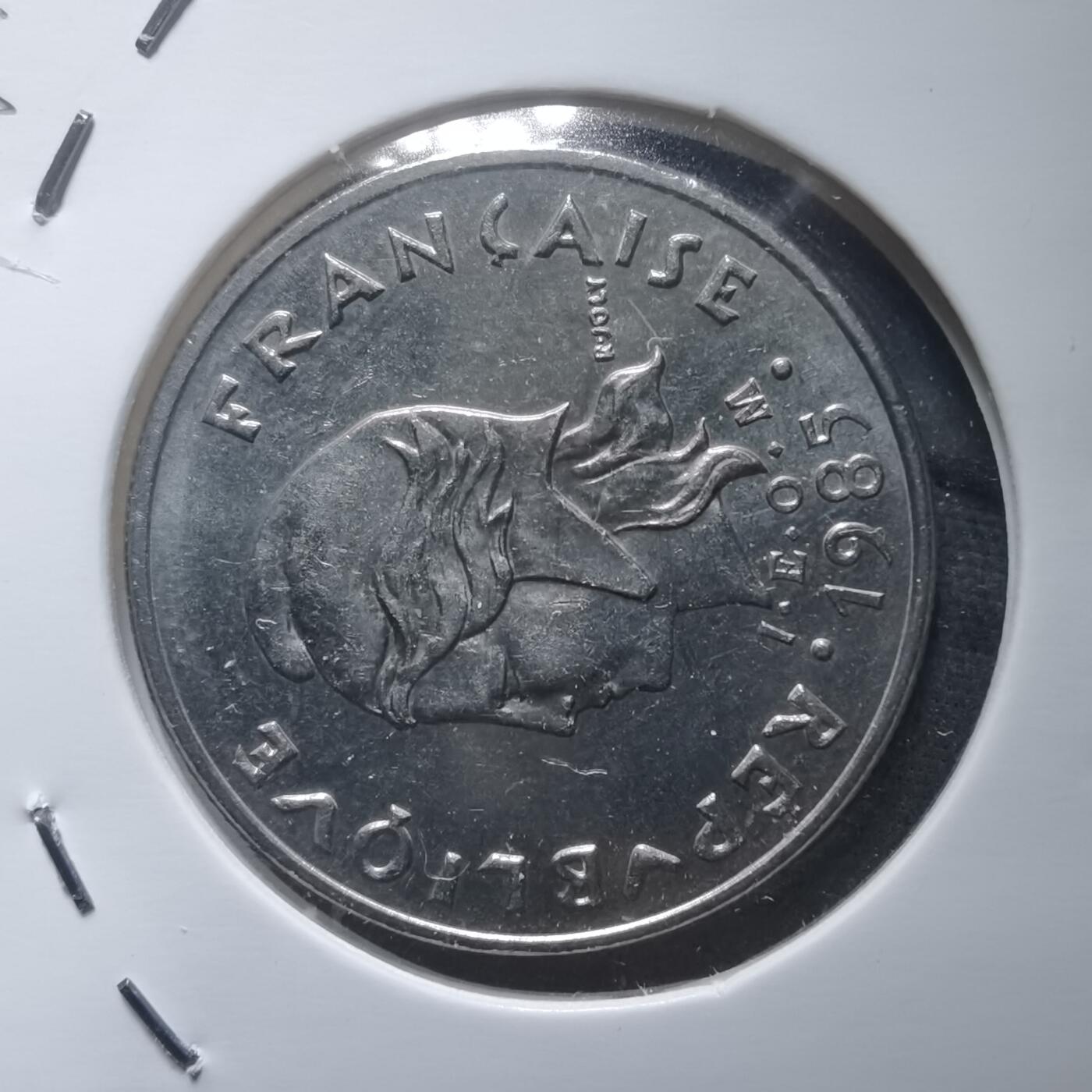 沼泽如烟--第907场 法属波利尼西亚1985年10法郎