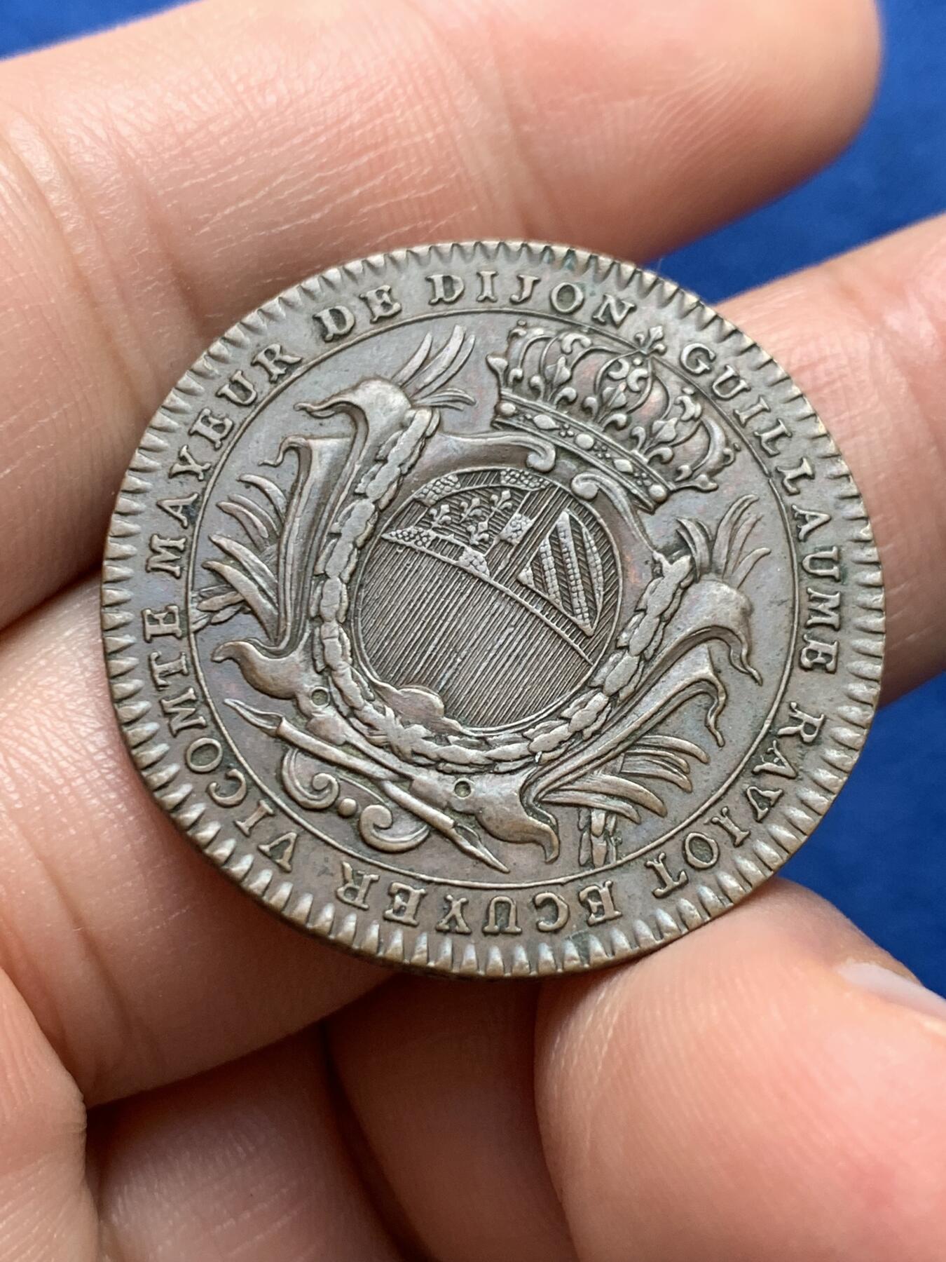 《竞宝斋》第440场 周日，周一，周二 3场连拍 （全场包邮） 法国第戎市长吉约姆·拉维奥家族徽章铜质代币，9.7g，30.2mm