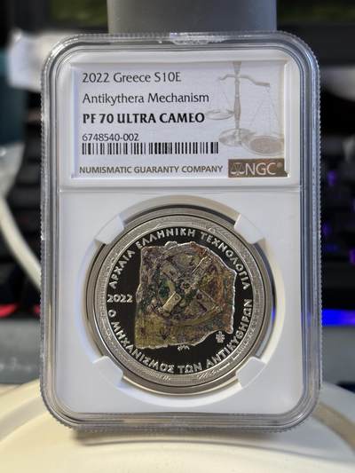 第182期拍卖 - 获奖希腊2022年古希腊技术安提基特拉机械装置银币NGC-PF70原盒证书，925银，34.1克，发行2000枚，获得克劳斯最佳克朗币大奖！
