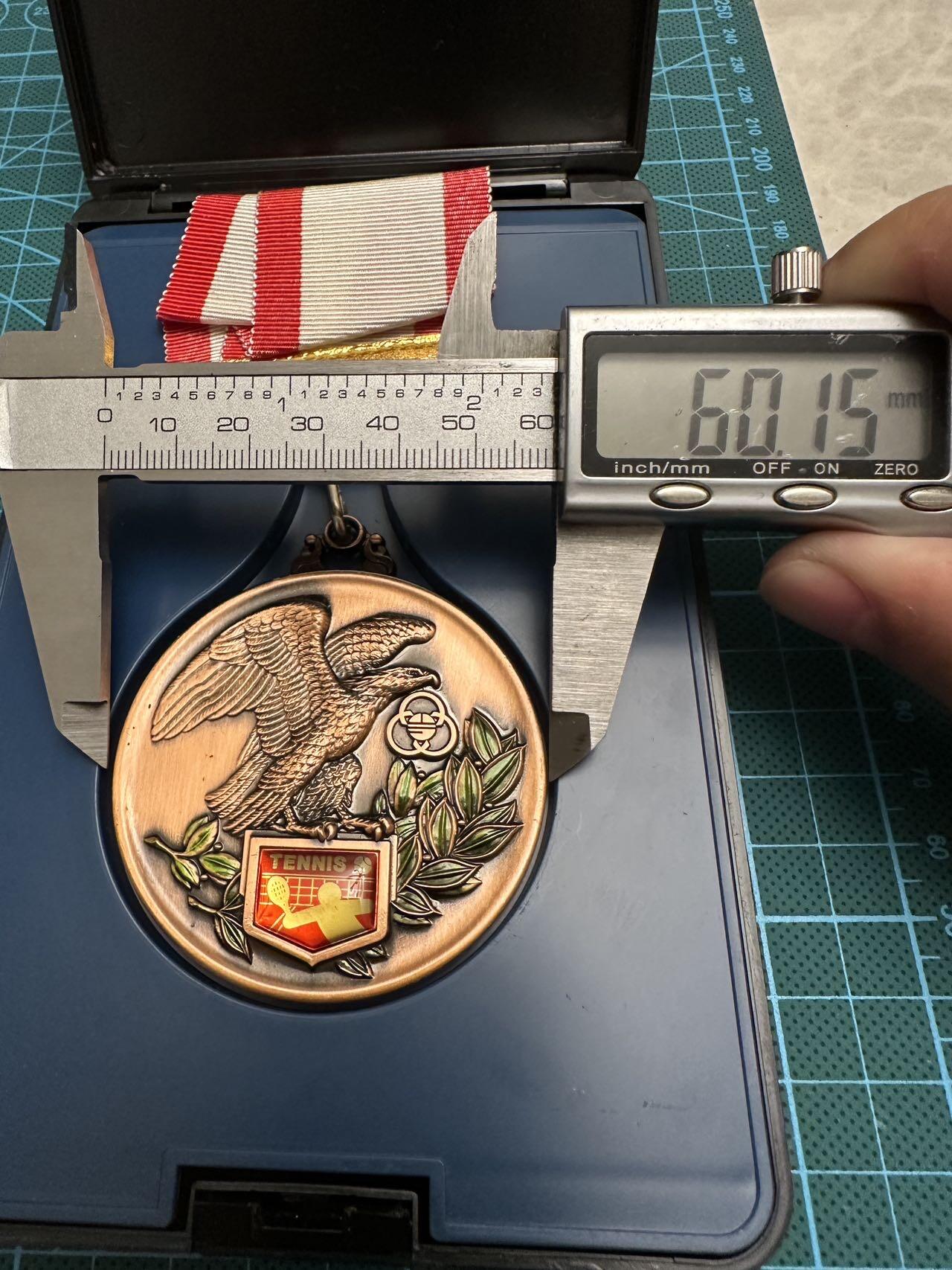 蒂克钱币-第48场日本章牌专场 日本 相模市 网球 奖牌 60mm