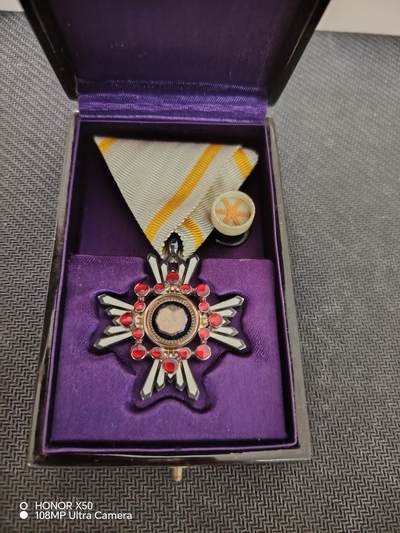 城南花开82场 - 六等瑞宝带盒略