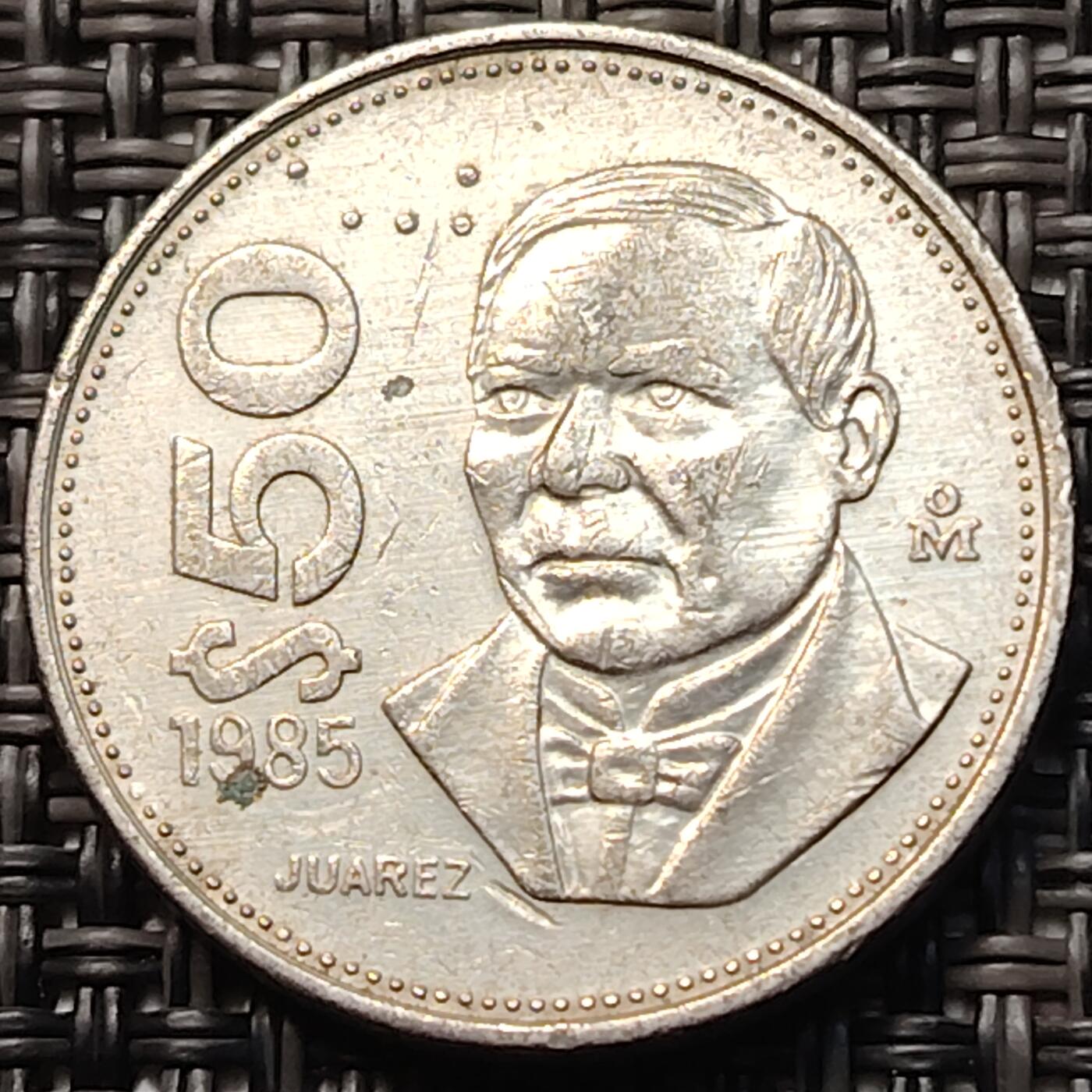 布加迪🐬～世界钱币(上海)🌾第 260 期 /  各国套币和散币 墨西哥🇲🇽 1985年 50比索 华雷斯总统铜镍币 23.5mm