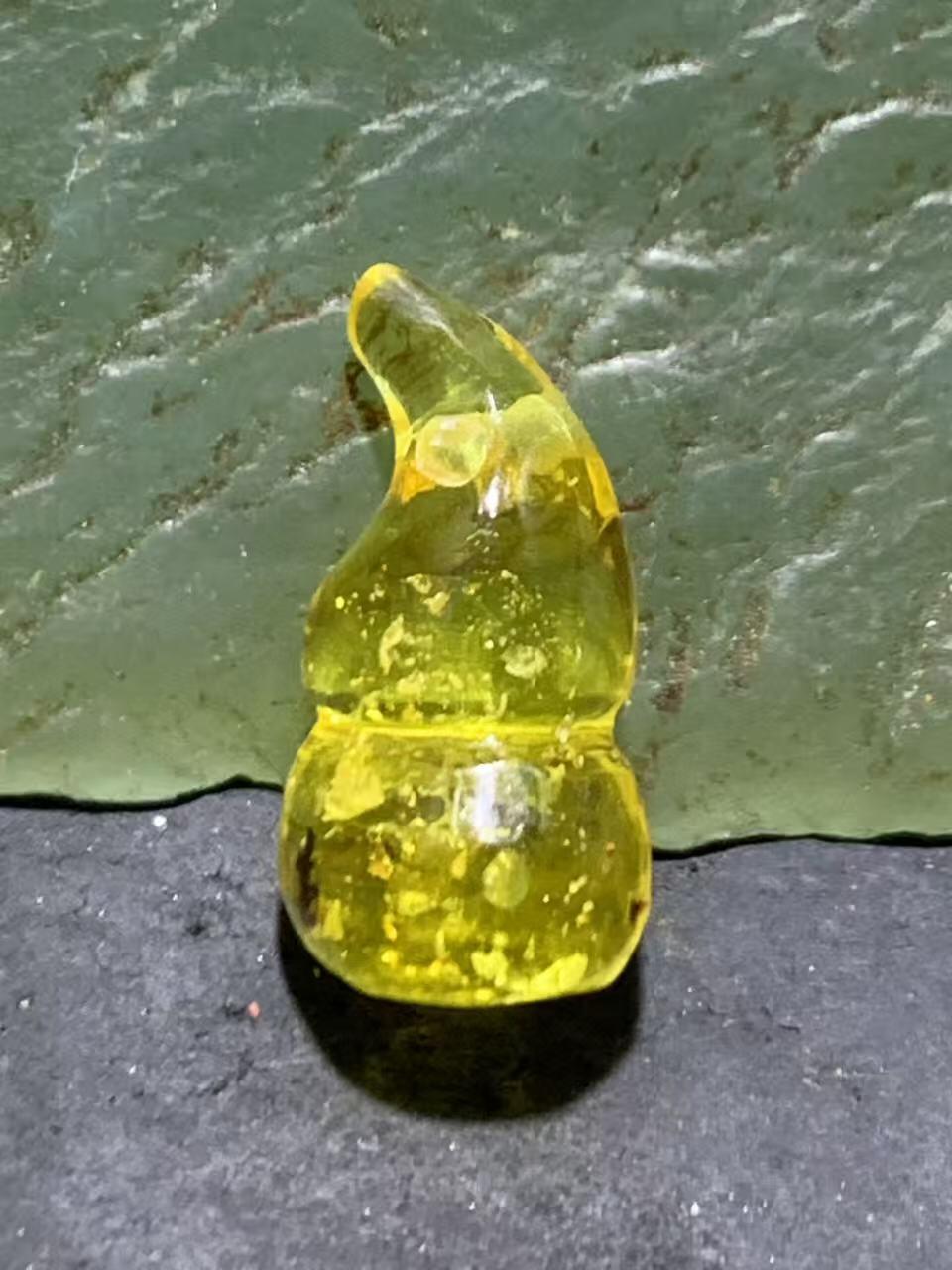 天然乌克兰原矿蜜蜡通货随形葫芦吊坠，挂件一个，