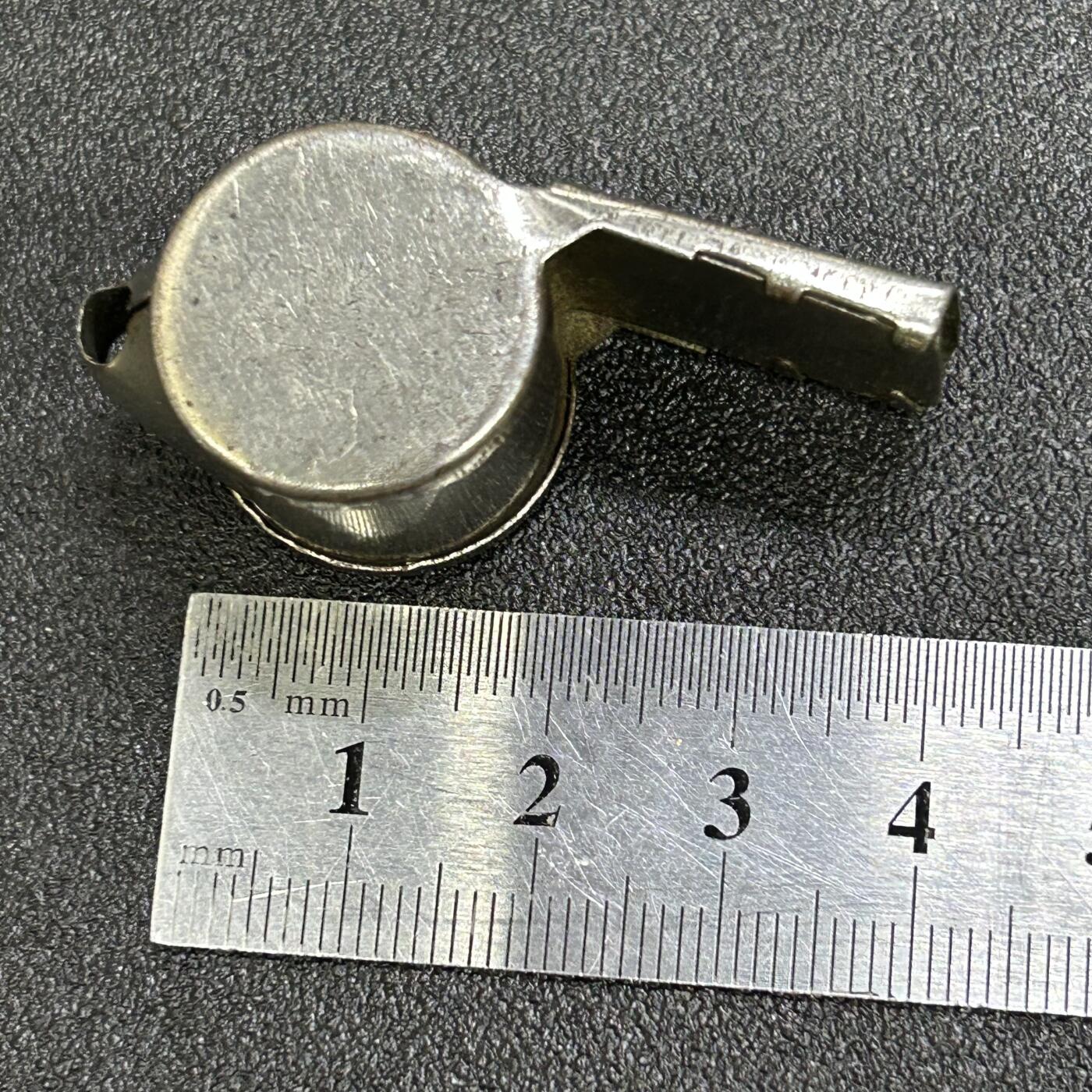 西秦中古拍卖第六十六期 早期中国口哨 有戳记