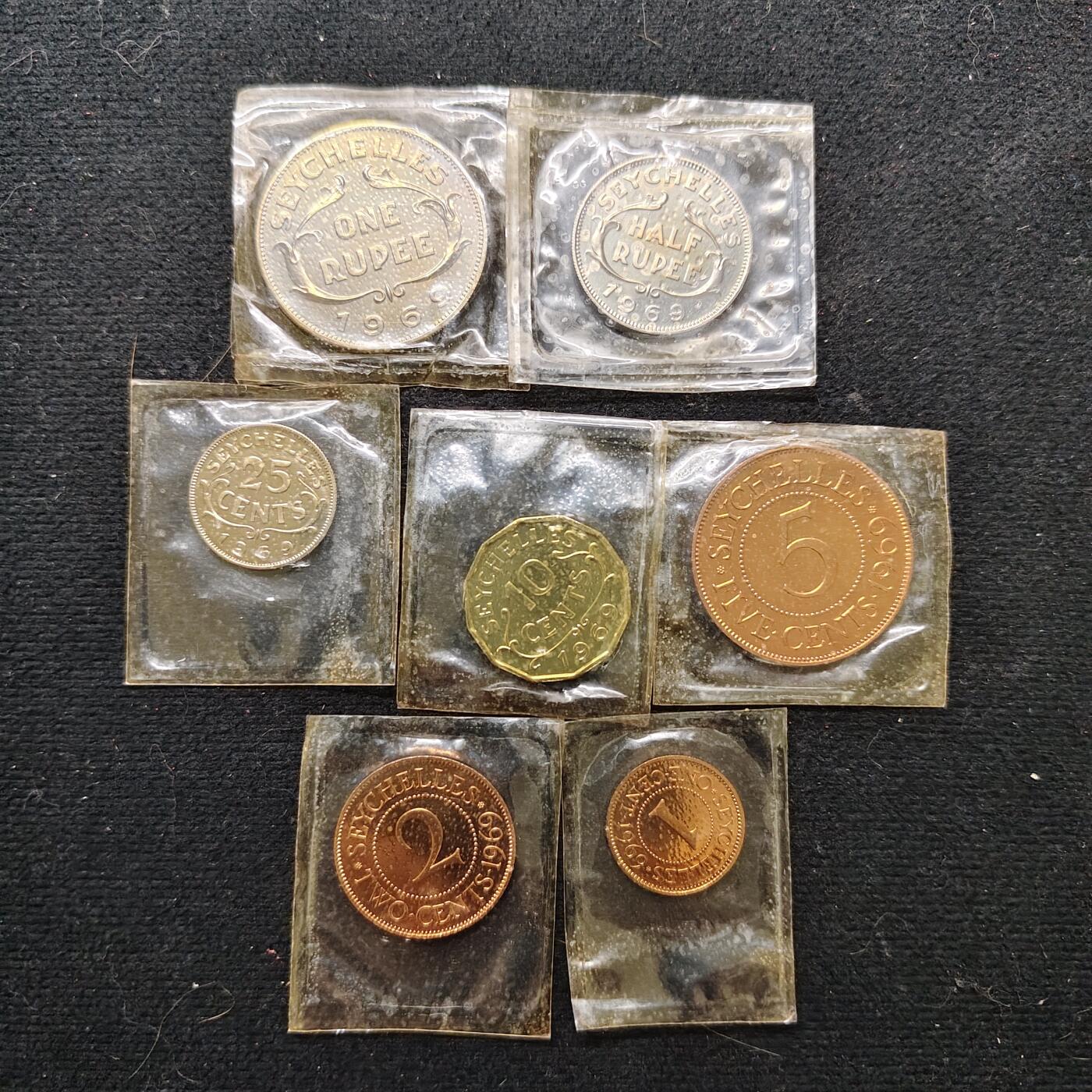 【全场包邮】纯粹捡漏拍479场（免费代拍第16场） 塞舌尔1969年原厂封装精制币7枚套币-无外盒-量5000