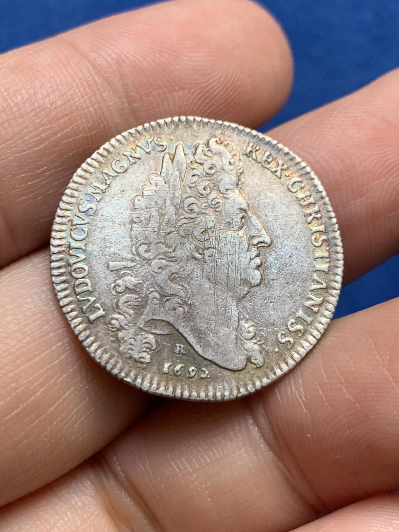 《竞宝斋》第440场 周日，周一，周二 3场连拍 （全场包邮） 法国路易十四头像皇家宝藏银质代币，6.85g，27.7mm