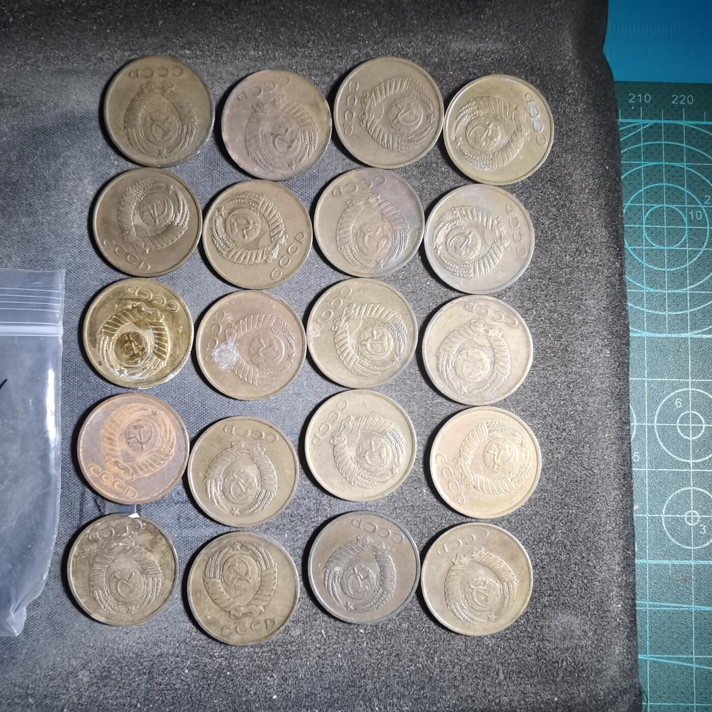 沼泽如烟--第906场 苏联20枚