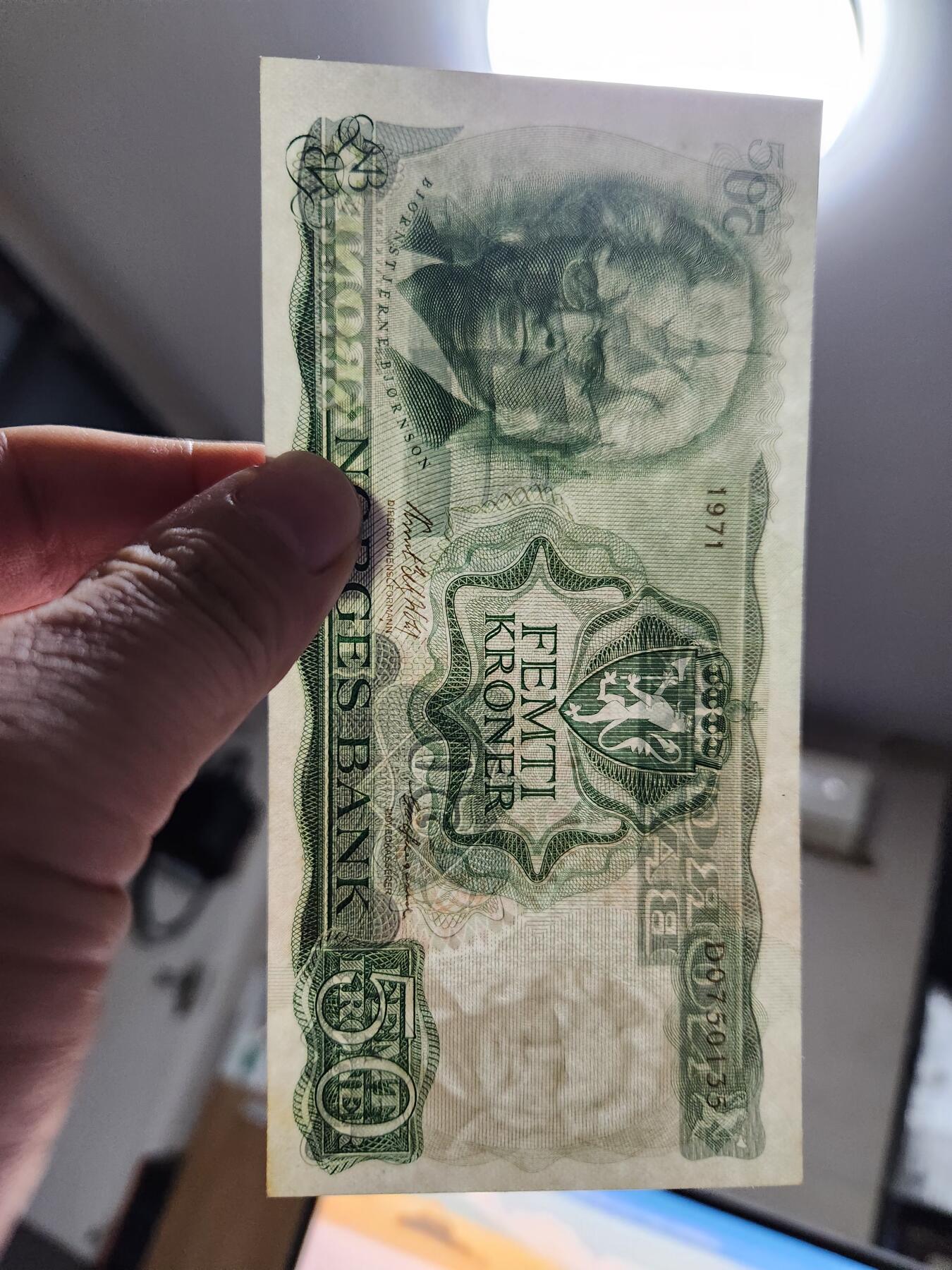 11月21号晚上8点 外国纸币自动截拍第61场 挪威1971年50克朗   戏曲家 比昂松 几乎全新