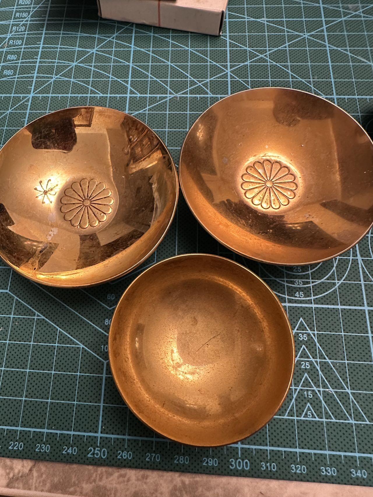 蒂克钱币-第48场日本章牌专场 24K 镀金酒盏 三枚 176g