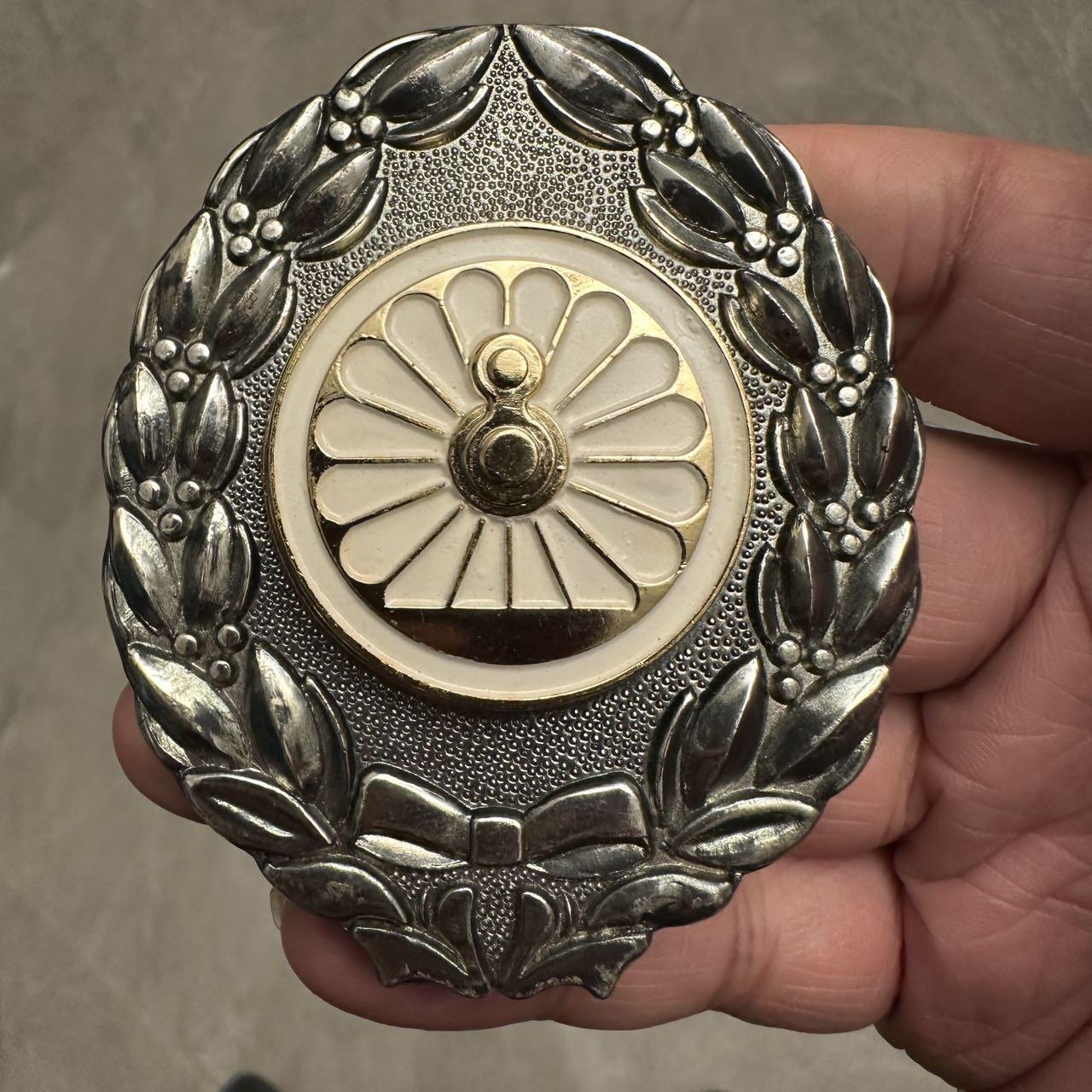 蒂克钱币-第48场日本章牌专场 日本 铁路局效绩章受赏纪念 77*65mm 124g 木盒