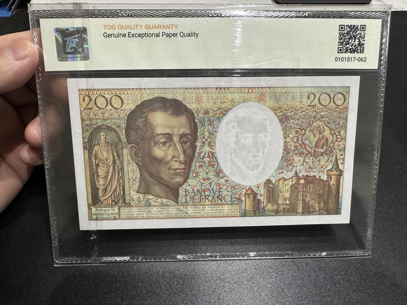 《外钞收藏家》第五百八十六期（品种丰富、精品多）（本平台长期征集拍品、欢迎藏友们联系合作） 1994年法国200法郎 孟德斯鸠 TQG评级67