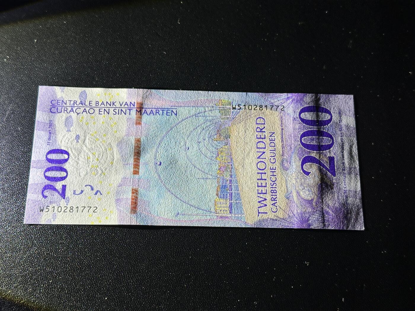 《外钞收藏家》第五百八十六期（品种丰富、精品多）（本平台长期征集拍品、欢迎藏友们联系合作）