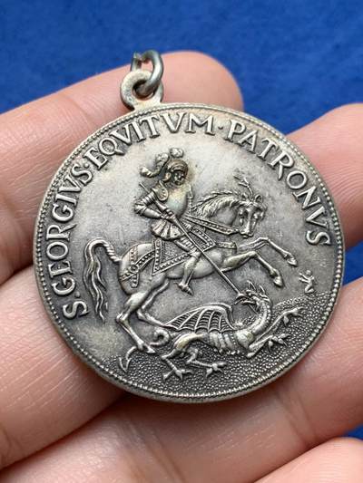 《竞宝斋》第440场 周日，周一，周二 3场连拍 （全场包邮） - 匈牙利圣乔治屠龙镀银纪念章，13.35g，37.7mm