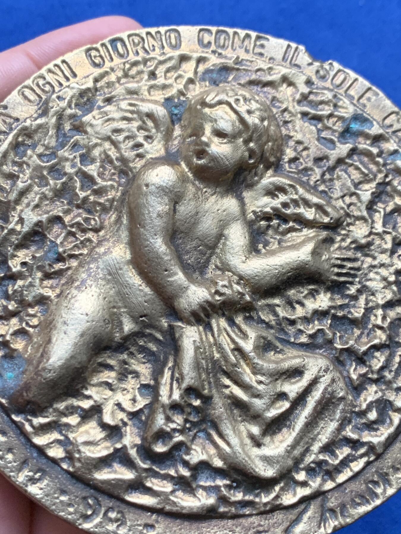 《竞宝斋》第440场 周日，周一，周二 3场连拍 （全场包邮） 天使大铜章 高浮雕 厚重压手 427克 94mm