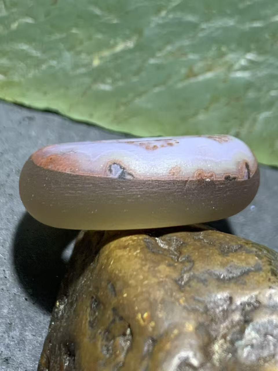 精美亚光高润度冻料朱砂点战国红玛瑙戒指一个