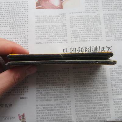 18--后配对55海军学员常服肩章一付（一支扎过孔，两支颜色长度略有差异） 18--后配对55海军学员常服肩章一付（一支扎过孔，两支颜色长度略有差异）