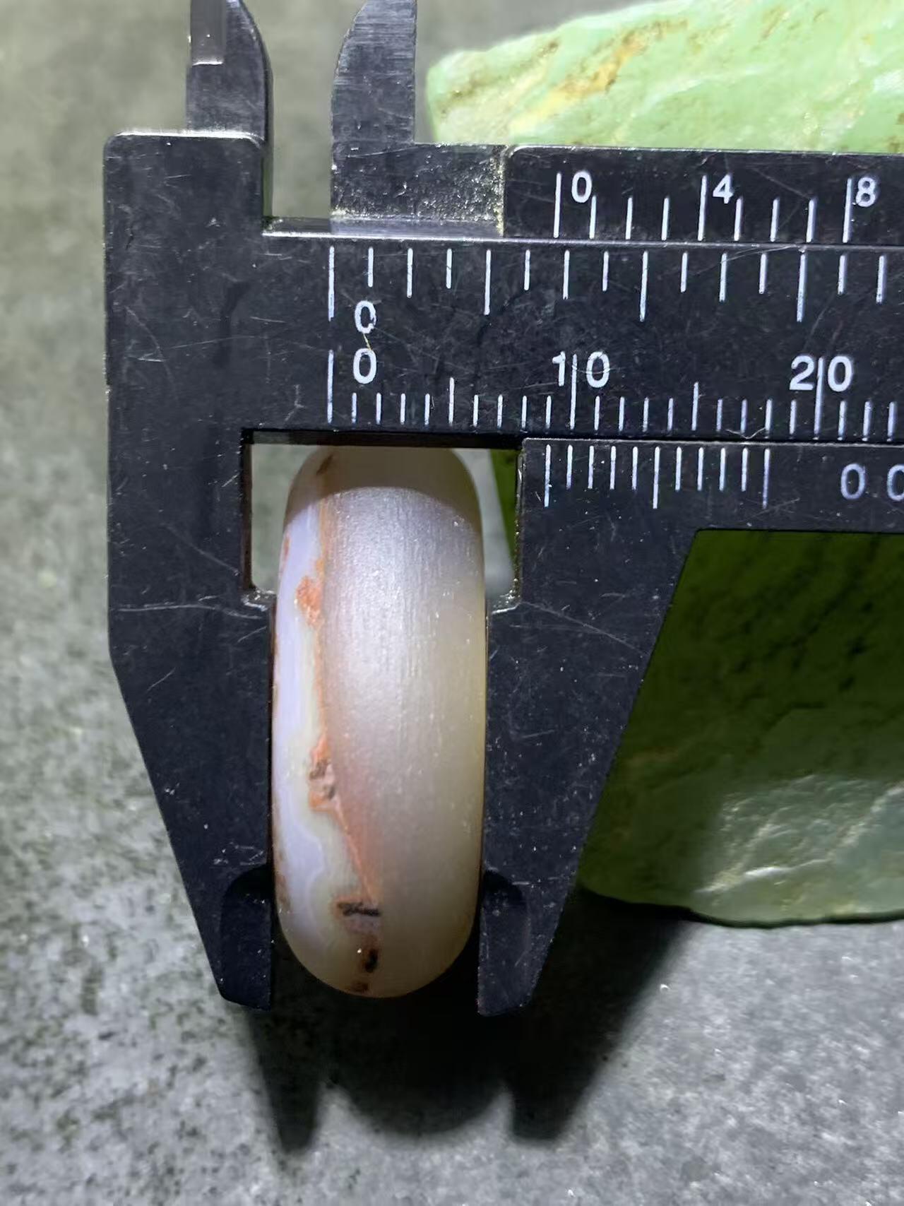 精美亚光高润度冻料朱砂点战国红玛瑙戒指一个