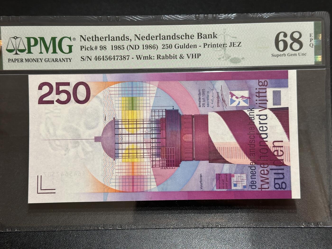 《外钞收藏家》第五百八十六期（品种丰富、精品多）（本平台长期征集拍品、欢迎藏友们联系合作）