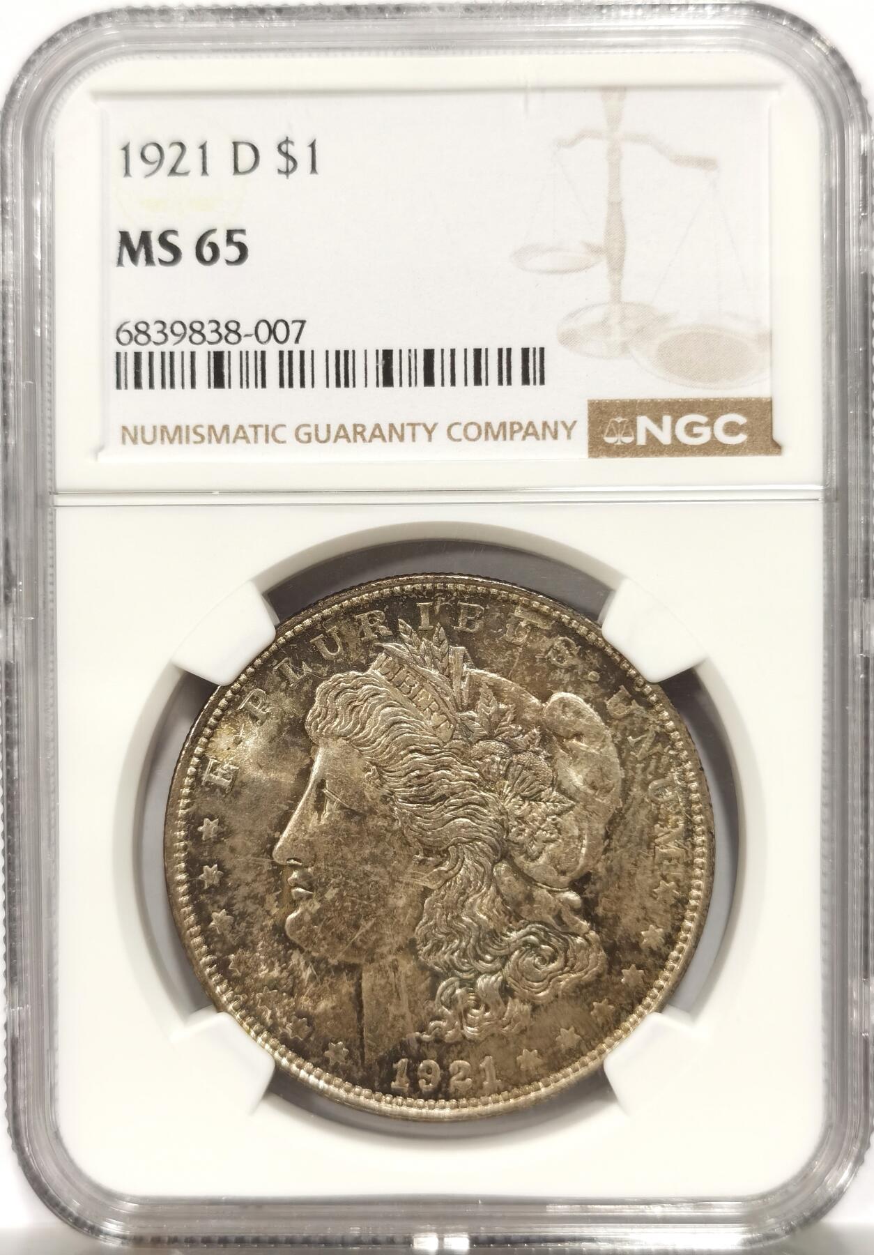 博洋堂藏家专场系列之美国钱币白金之夜专场暨第148期（全场包邮） NGC MS65 美国1921 D 摩根 作为丹佛铸币厂历史上唯一一次铸造的摩根银元 此版别具有特殊的历史意义 作为充分流通的年份 获得一枚如此高分的钱币极为难得 麦稀奇所见最高分 双面老包浆 不可多得的收藏品