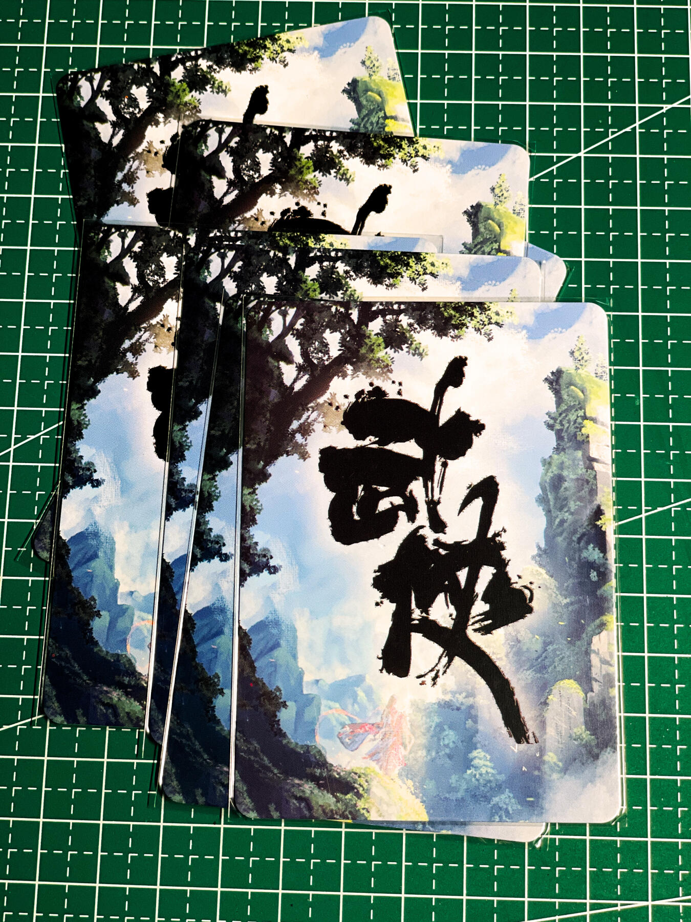 显眼宝36期 11月14日晚22:00截拍 佣金1起 可寄存～ 武侠 一套7张 很帅气 彩闪工艺 63*88