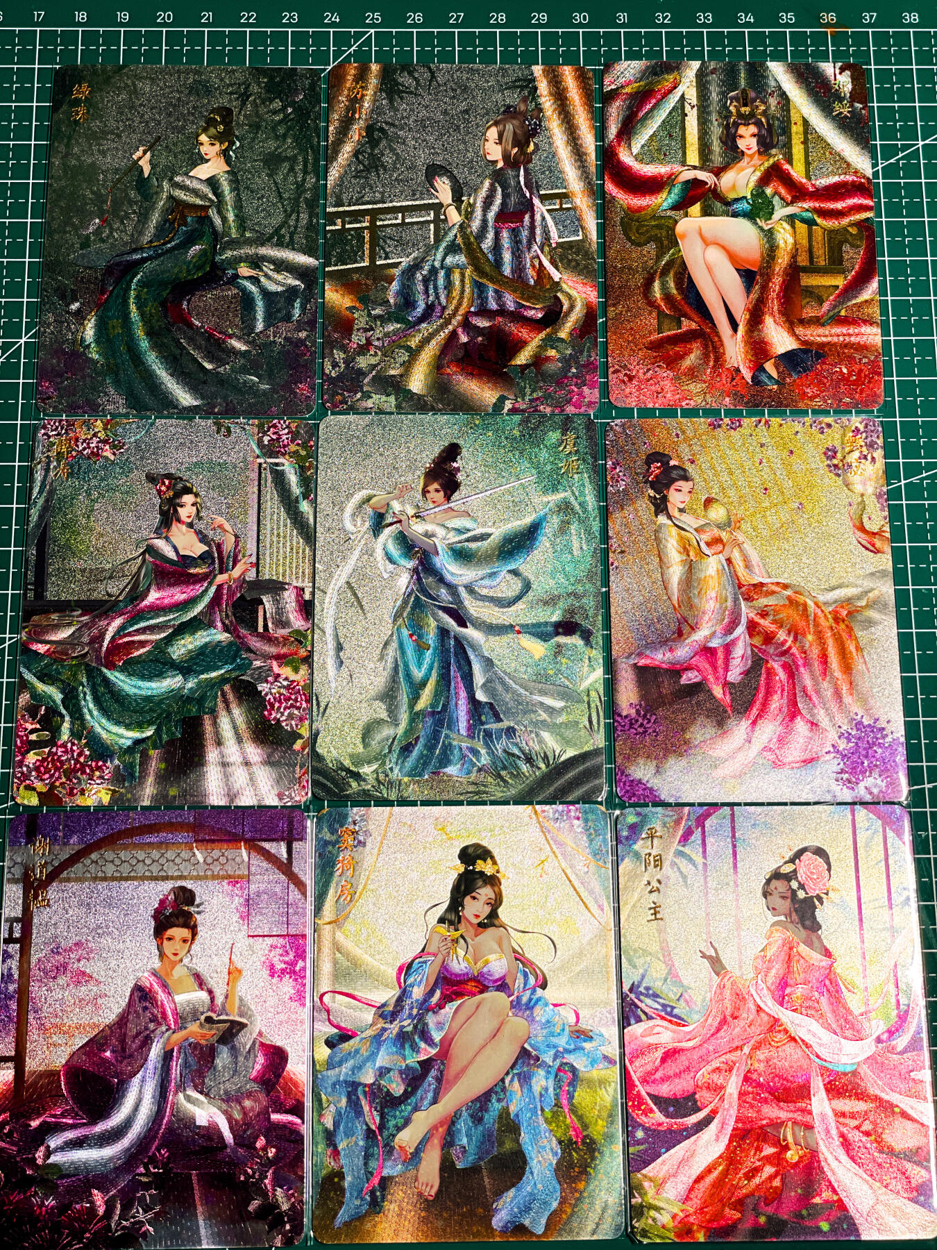 显眼宝36期 11月14日晚22:00截拍 佣金1起 可寄存～ 燎原卡牌 焱卡文化 解语花 美女 散配 9张如图 粗闪工艺 63*88