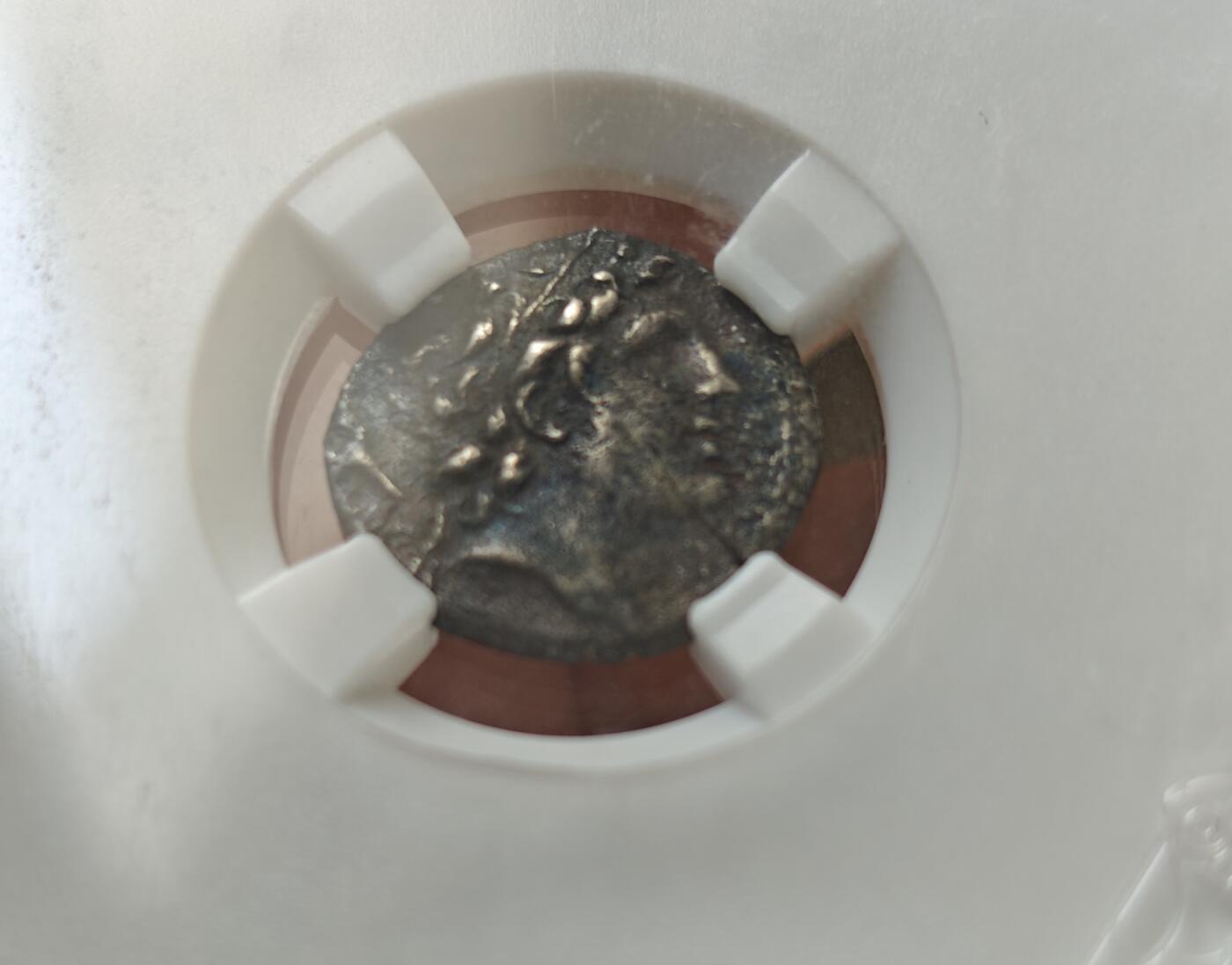 瓶子🏺第217期拍卖会  公元前149-前147年  古希腊塞琉古王国 亚历山大一世   正束带国王头像  背阿波罗坐像 1德拉克马银币