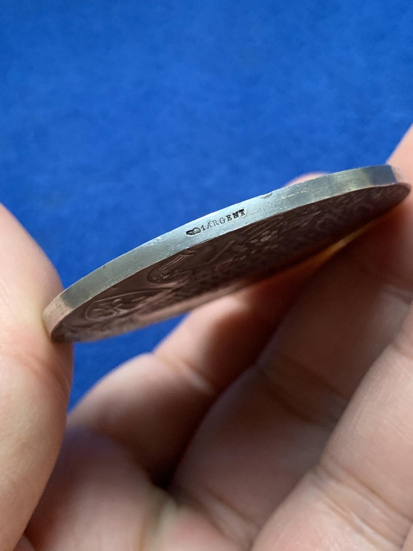 《竞宝斋》第440场 周日，周一，周二 3场连拍 （全场包邮） 法国里尔商会银章，46.58g，47mm，丰饶角1argent边铭，有轻磕