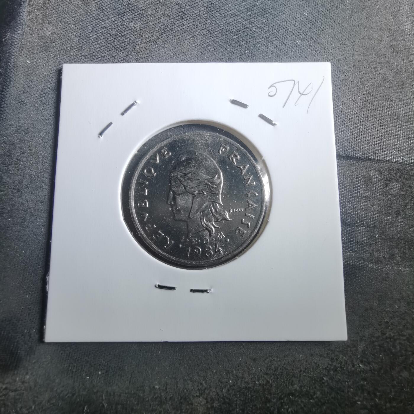 沼泽如烟--第907场 法属波利尼西亚1984年10法郎