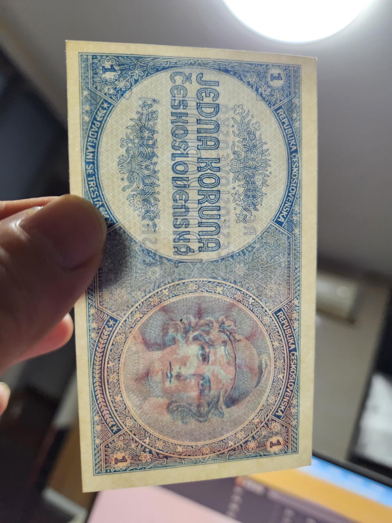 11月19号晚上8点 外国纸币自动截拍第61场 全新 UNC 捷克斯洛伐克 1938年1克朗 实票非样票