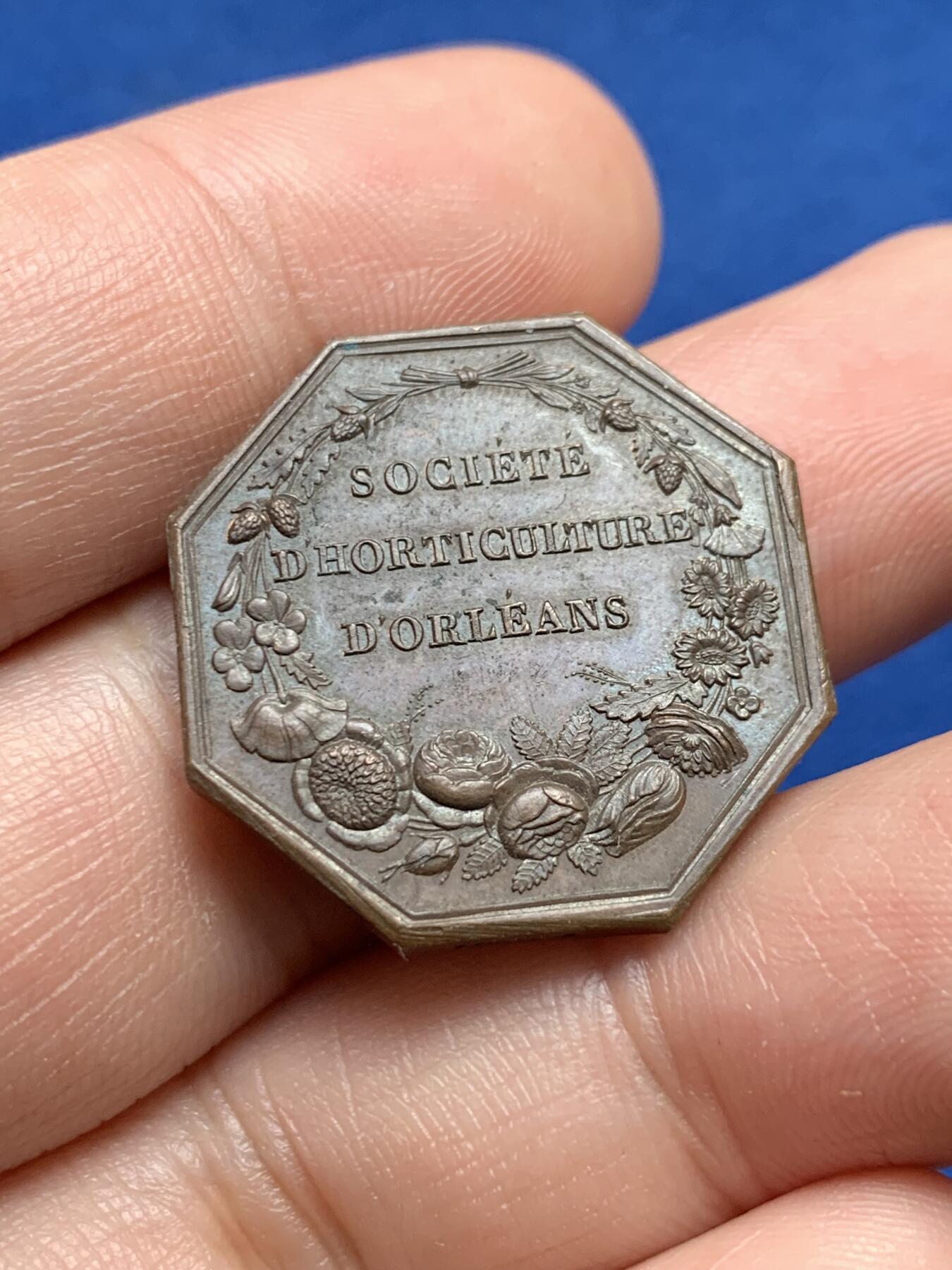 《竞宝斋》第440场 周日，周一，周二 3场连拍 （全场包邮） 法国八角铜质代币，奥尔良园艺协会，10.47g，25.5mm，手指边铭