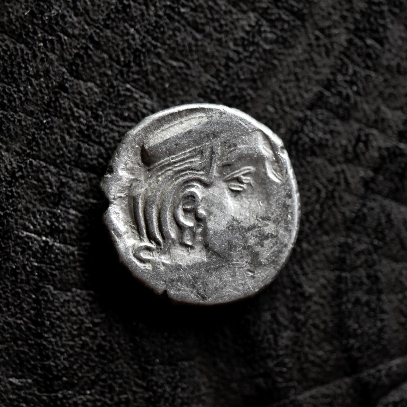 【良泉】第41期【自动场】11月27日晚19.30点开拍！86组，西方古代钱币专场 公元3世纪【西郡太守】西萨特拉普王朝，背三拱佛丘、星月银币，2.15克