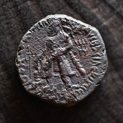 【良泉】第41期【自动场】11月27日晚19.30点开拍！86组，西方古代钱币专场 - 【铭文清晰】15.16克，公元100-128年【贵霜帝国】第三任国王，威玛·卡迪菲兹（阎膏珍）四德拉克马大铜币