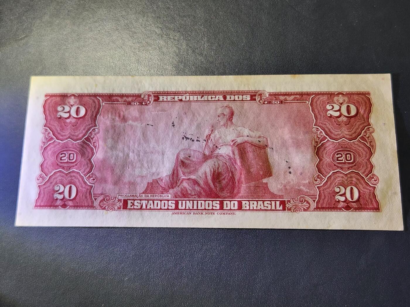 11月21号晚上8点 外国纸币自动截拍第61场 手签版 巴西1943年20克鲁塞罗 曼努埃尔·丰塞卡 共和国宣言 新品轻微黄