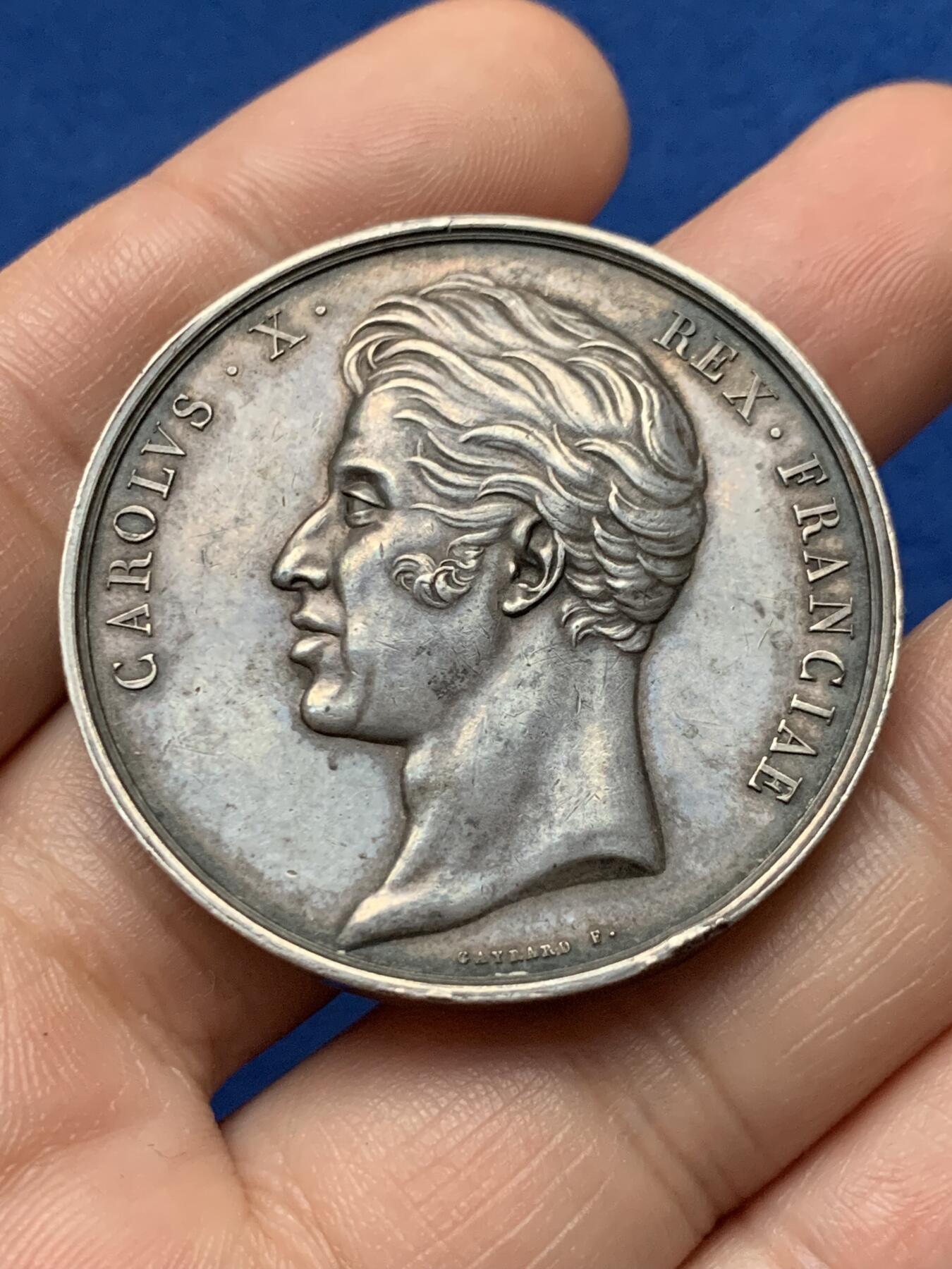 《竞宝斋》第440场 周日，周一，周二 3场连拍 （全场包邮） 法国1825年大主教在兰斯为查理十世加冕纪念银章，37.52g，41.1mm，早期无边铭